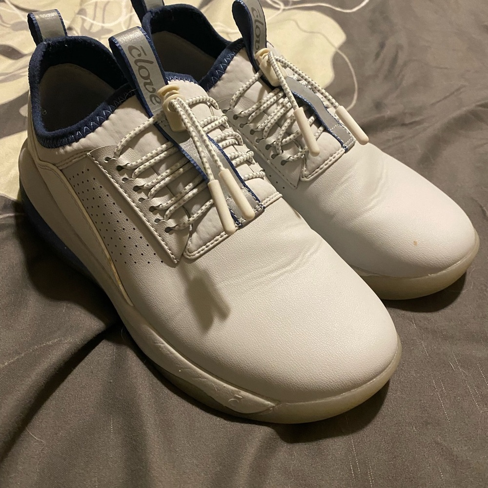 Go Clove women’s shoes size 6